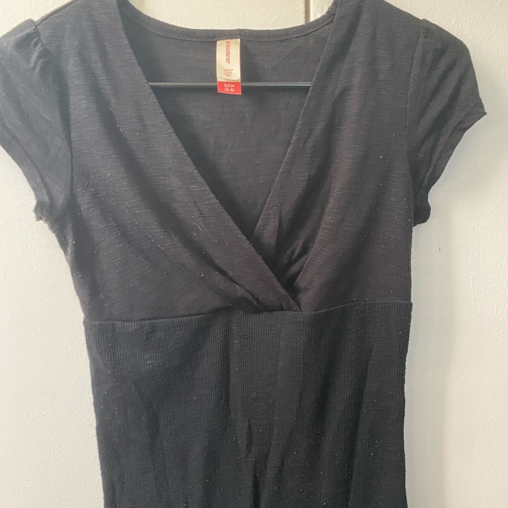 Short sleeve shirt, size: S (3-5), Brand: no boundaries, color: black